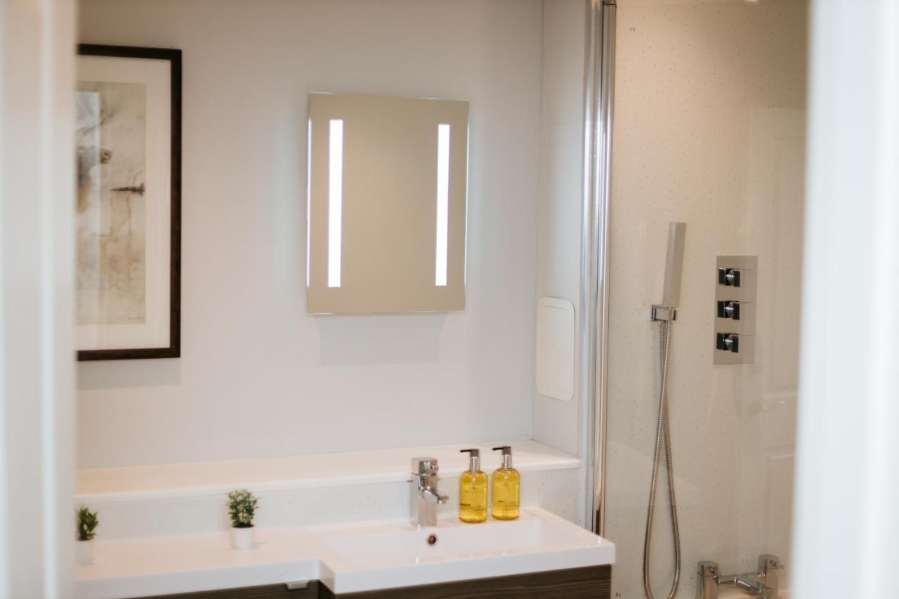 Luxury Modern 3 Bedroom Apartment In City Centre Edinburgh Luaran gambar